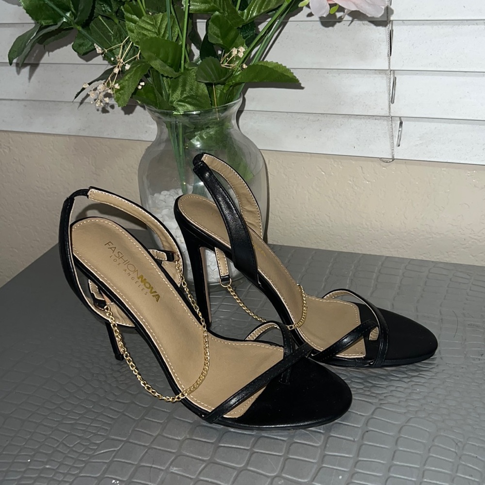 FASHION NOVA HEELS